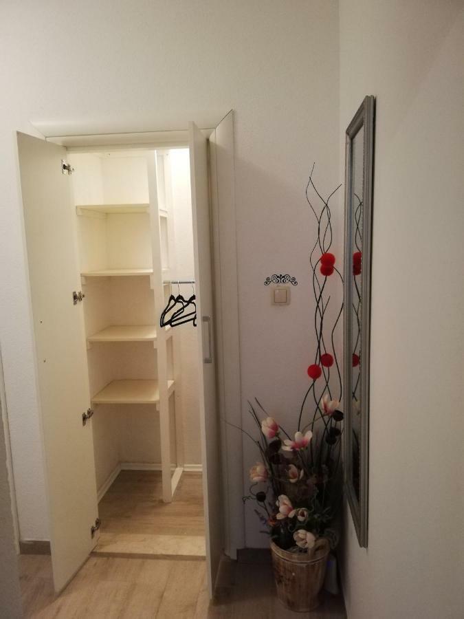Apartmani Dina Makarska Zewnętrze zdjęcie