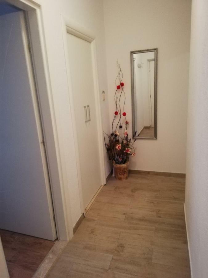 Apartmani Dina Makarska Zewnętrze zdjęcie