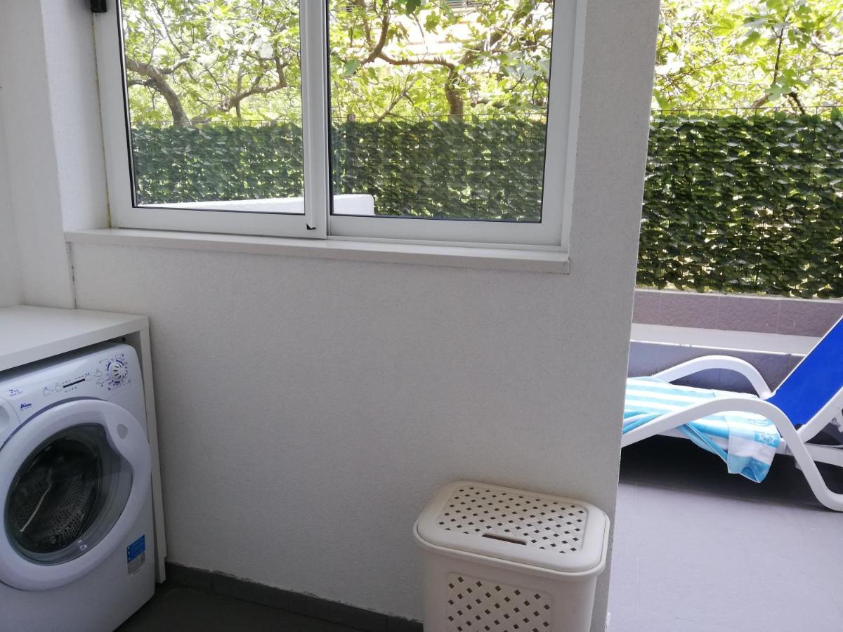 Apartmani Dina Makarska Zewnętrze zdjęcie